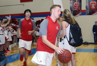 篮球场上的留学故事：我的队友进了NBA