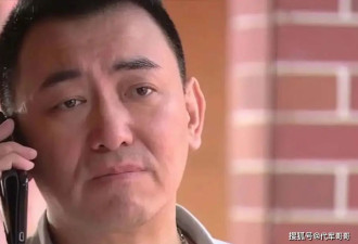 又一位58岁男星宣布离婚，曾投资失败，如今患脑肿瘤引发脑积水