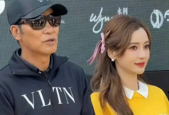 36岁杨颖现身打高尔夫，穿短裙又美又欲，离婚后反而越来越少女了