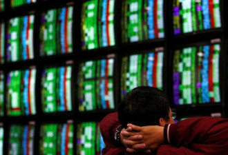 特朗普要对中国征税104%，多伦多股指刚反弹就调头下跌