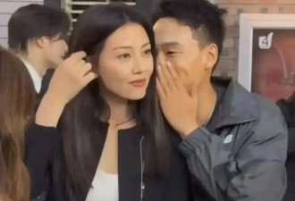 46岁高圆圆的魅力真大！穿吊带搭黑西装和小鲜肉贴脸密聊，生图状态容光焕发似少女！