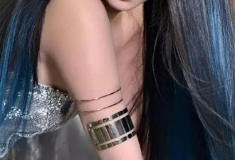 林允仿生人鱼姬写真超美！她珠圆玉润的好身材性感撩人
