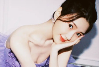 毛晓彤不愧是“甜感女主”，一袭紫纱裙优雅又灵气，少女心爆炸了
