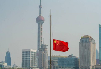 华尔街最亲中派 甩卖资产绝望撤离