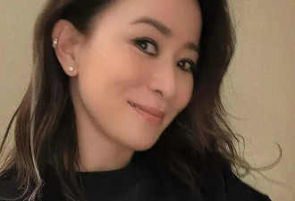 48岁佘诗曼被7位年轻小鲜肉包围，网友忧心忡忡：姐姐快收个小狼狗吧