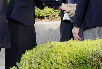 尹锡悦52岁爱妻回私宅，如同纸片人