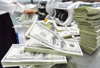 美债暴跌卖压狂涌 10年期国债收益率逼近4.5%
