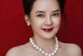 胡慧中24岁女儿近照曝光！自信晒身材引热议