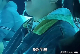 51岁黄渤身材发福去三亚度假，迷上出海钓鱼，近年作品减少