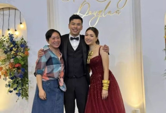 王祖蓝妹妹大婚嫁妆惊人，硕大金饰压身