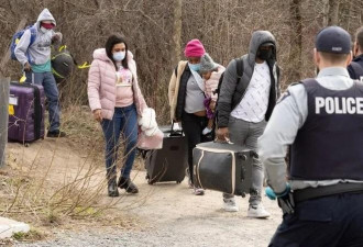 加拿大申请难民人数再度“井喷”，联邦政府至今没有对此明确表态