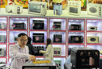 江苏等地外贸工厂停运裁员 “以斗争精神”应对