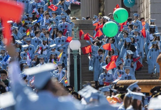 逾500学生教职工签证被取消 4中国学生提告反击