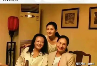 S妈与张兰多年前合照曝光，大S站在两人身后，三人也曾亲密无间