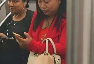 “初代网红”罗玉凤，最近在美国崩溃了