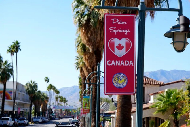 Palm Springs welcomes Canada with signs