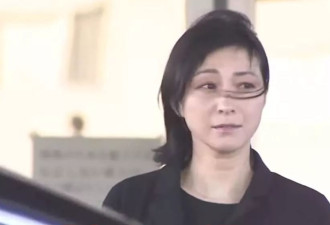广末凉子获释！面容憔悴对镜头鞠躬道歉