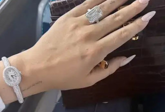  C罗9年女友公开逼婚？秀超大钻戒！ 