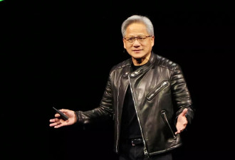 黄仁勋访北京罕见西装造型现身 称“坚定服务继续合作”
