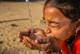 喝多少水才算过量？水分摄取太多与脱水的风险