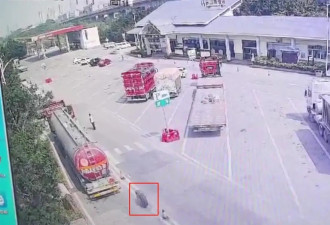 轮胎高速路上狂奔滚进服务区撞人，致1人身亡