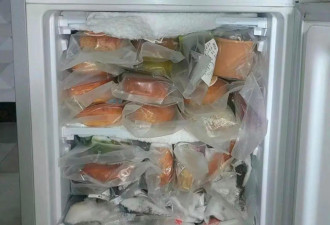 疯抢贵价面包 她买3个冰箱囤货