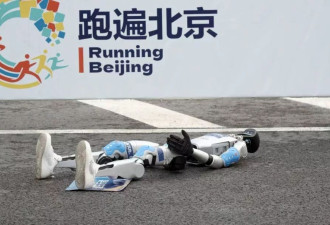“一场完赛率只有30%的机器人马拉松”