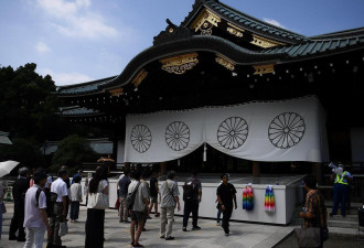日本首相石破茂向靖国神社奉纳供品