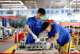层层克扣工资 学校中介联手分成 早该刹车了