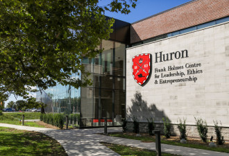 安省大学申请风向大变！多所高校遭遇滑铁卢，这两校却逆势爆红