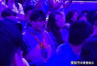 谢霆锋儿子现身演唱会，兄弟俩的笑容很温馨
