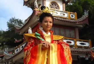 恭喜，央视力捧的演员，终于封神了