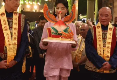 恭喜，央视力捧的演员，终于封神了