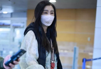 58岁王祖贤现身上海，名牌加身贵气逼人