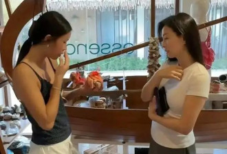 张庭母女俩去国外旅游购物，吐槽东西太贵了没买