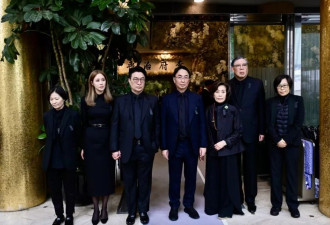 李兆基丧礼，徐子淇满脸哀伤李家诚双眼哭肿