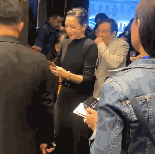 华表奖这一夜：成龙老了，高叶嫩了，关晓彤又壮了