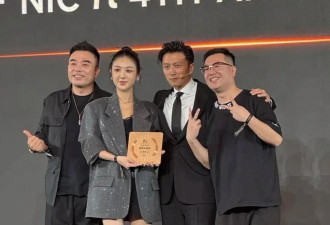 谢霆锋官宣好消息，和王菲复合10年后，财色双收人生赢家！