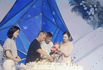 曝李小双已离婚,带美女参加侄子百日宴,女方身份
