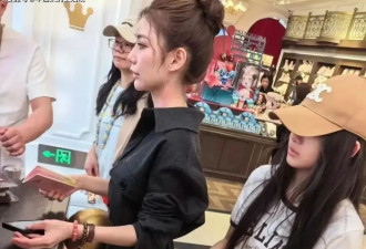 汪小菲豪掷6万包场为女庆生，玥儿一头卷发像妈妈