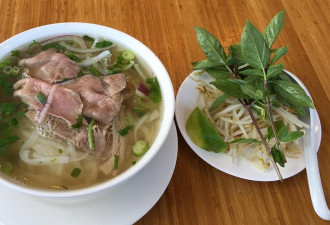 威武的中国仪仗队，和遍布加拿大街头的牛肉粉