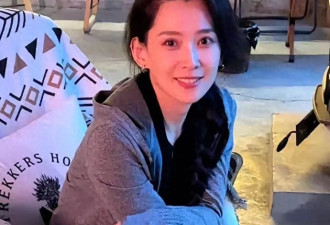 汪峰女友森林北直播首秀：在女霸总和温柔姐姐中切换