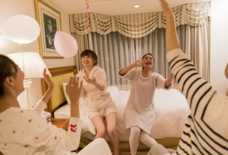 方媛睡衣照嫩如18岁 烧烤手艺惊呆网友：郭富城娶到宝了