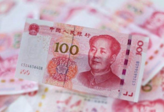 离岸人民币大涨近500点