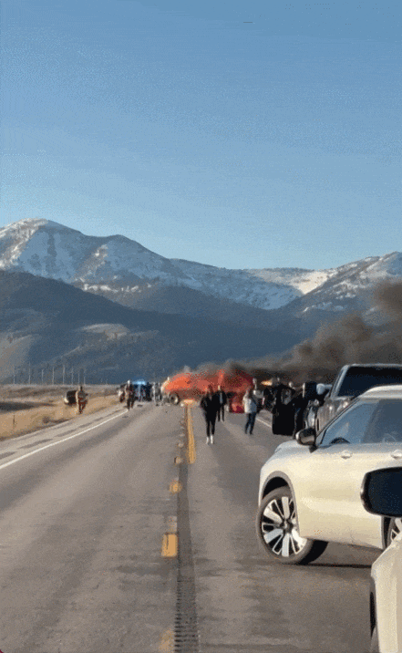 华人旅行团大巴遭遇惨烈车祸！中领馆确认：13名中国公民伤亡