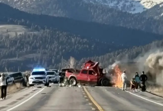 华人旅行团大巴遭遇惨烈车祸！中领馆确认：13名中国公民伤亡