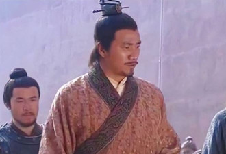 尼姑状告和尚非礼 朱元璋闻了一下尼姑 冷笑说…