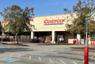 "Costco空了!"美国商家急了:加拿大人不来,车潮钱潮全没了！