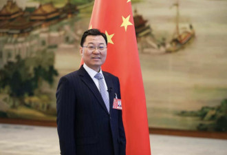 要“跪”了？中驻美大使呼吁双方理性沟通