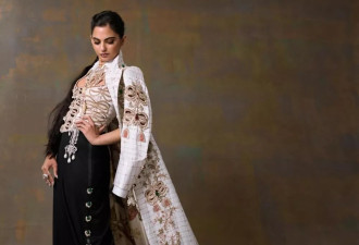 印度首富女儿惊艳MetGala 2万小时缝制的外套遭抨击